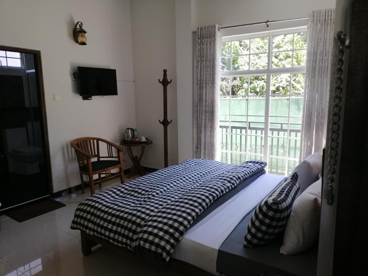Misthill Rest - Lavish Villa ヌワラ・エリヤ エクステリア 写真